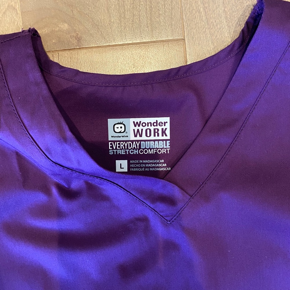 WonderWork scrub set -purple